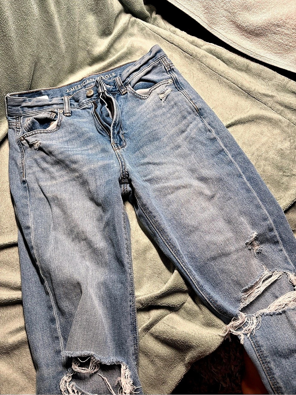 American Eagle Women's Distressed Skinny Jeans Size 2